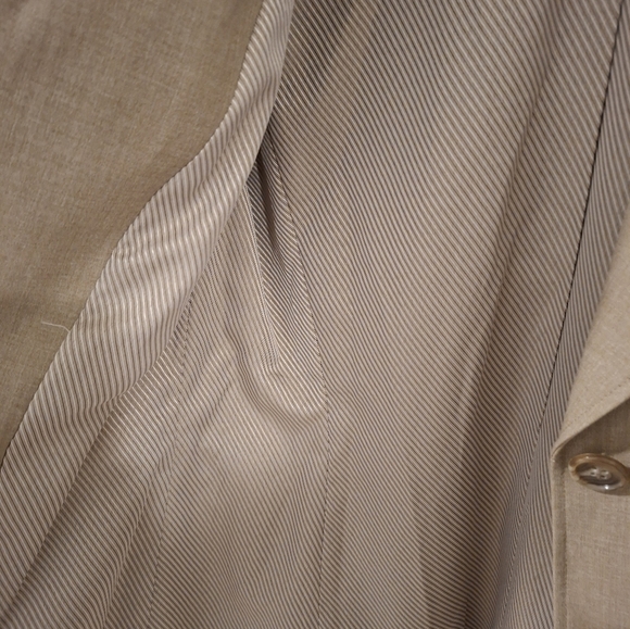 Tahari Arthur S. Levine Women's Tan Single-breasted Blazer (Size 4) - Picture 8 of 9